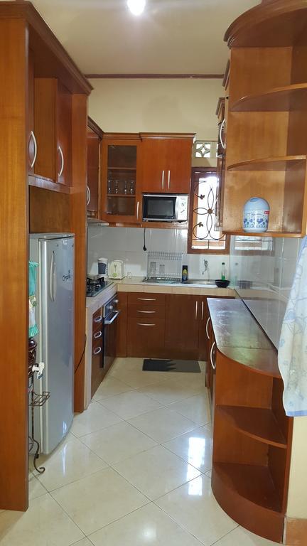 Sari Inn Kuta  Экстерьер фото